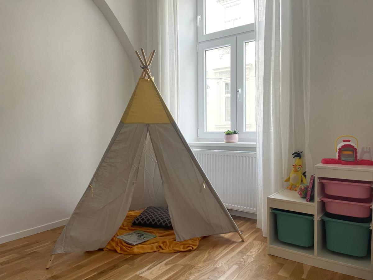 Big Apartment Vienna Esterno foto